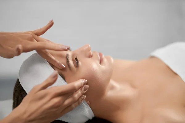 Cosmetology treatments in a calm clinical setting